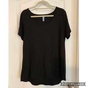LulaRoe Solid Black Classic Tee.